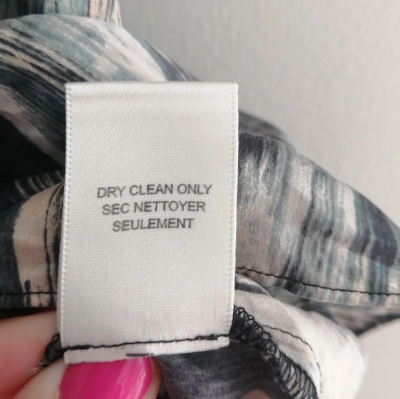 Rebecca Taylor Abstract Watercolour Silk Blouse with Contrast Short Sleeves 4 - Picture 14 of 17